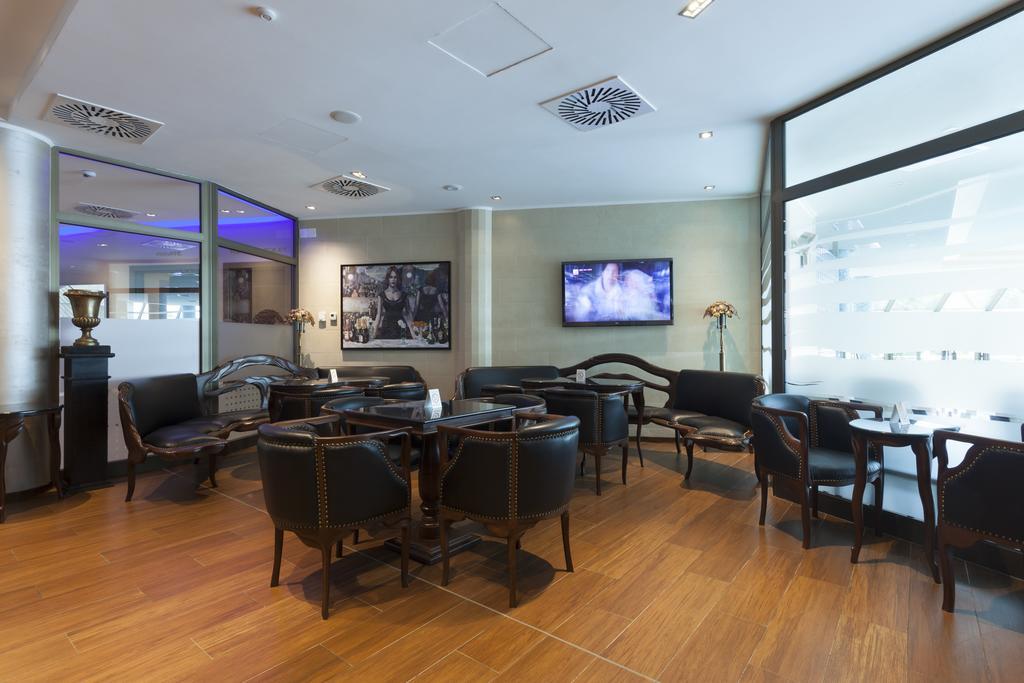 Hotel Premier Aqua - Adults Only ヴルドニーク エクステリア 写真 The lounge at the airport