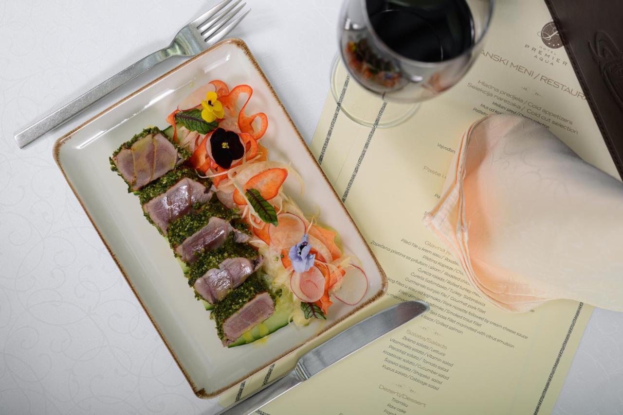 Hotel Premier Aqua - Adults Only ヴルドニーク エクステリア 写真 A plate of tuna