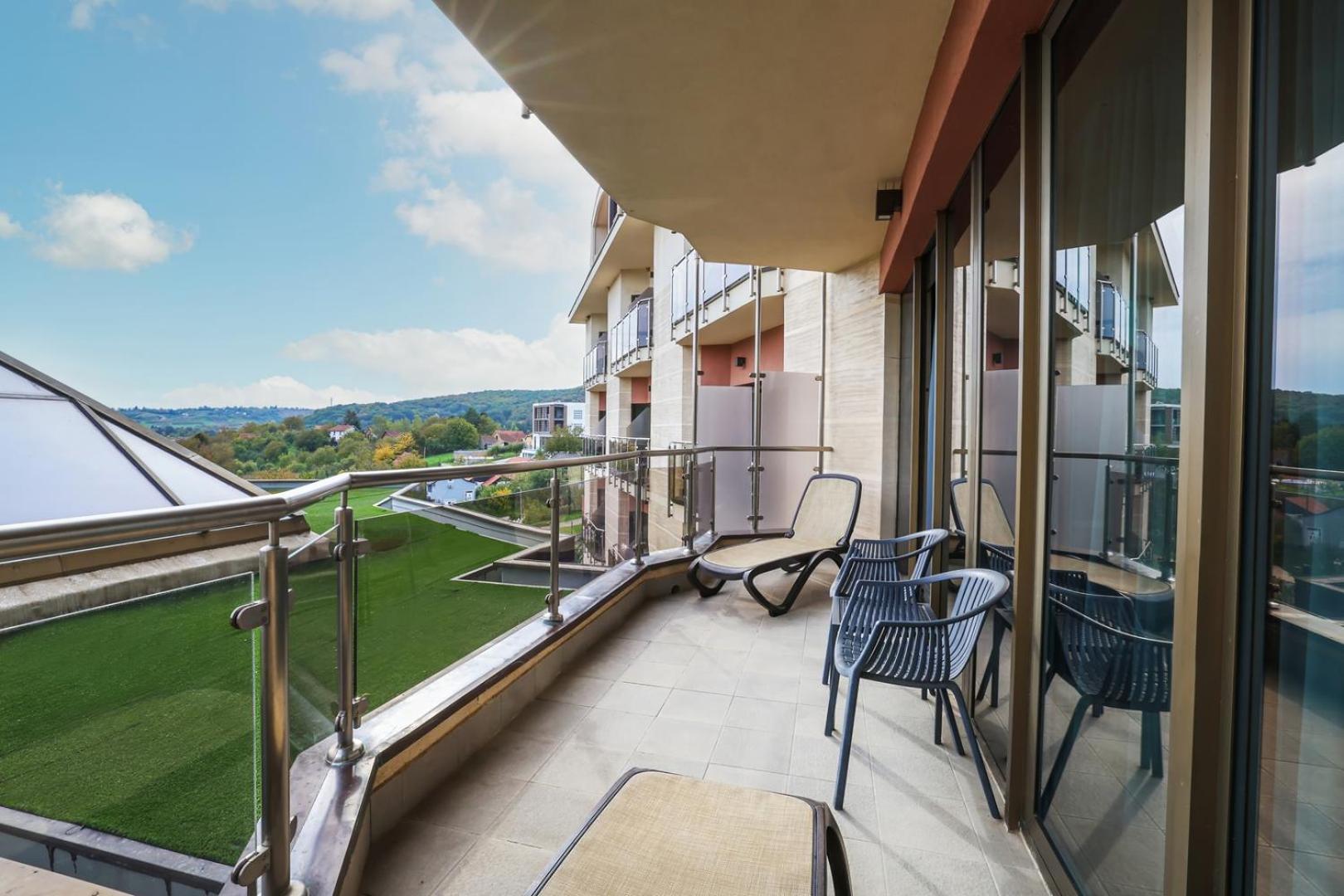 Hotel Premier Aqua - Adults Only ヴルドニーク エクステリア 写真 A balcony